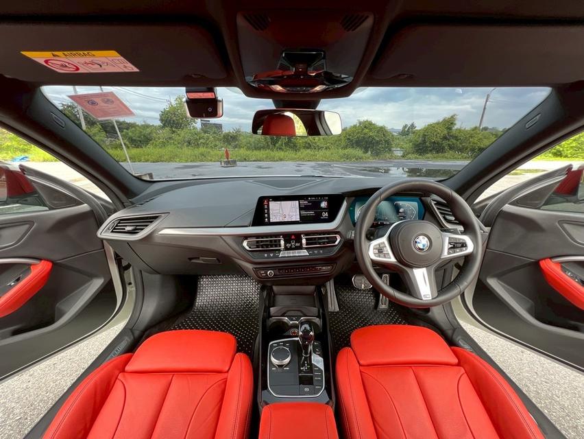 BMW 220i Grand Coupe M Sport ปี 2021 จด 2022  18