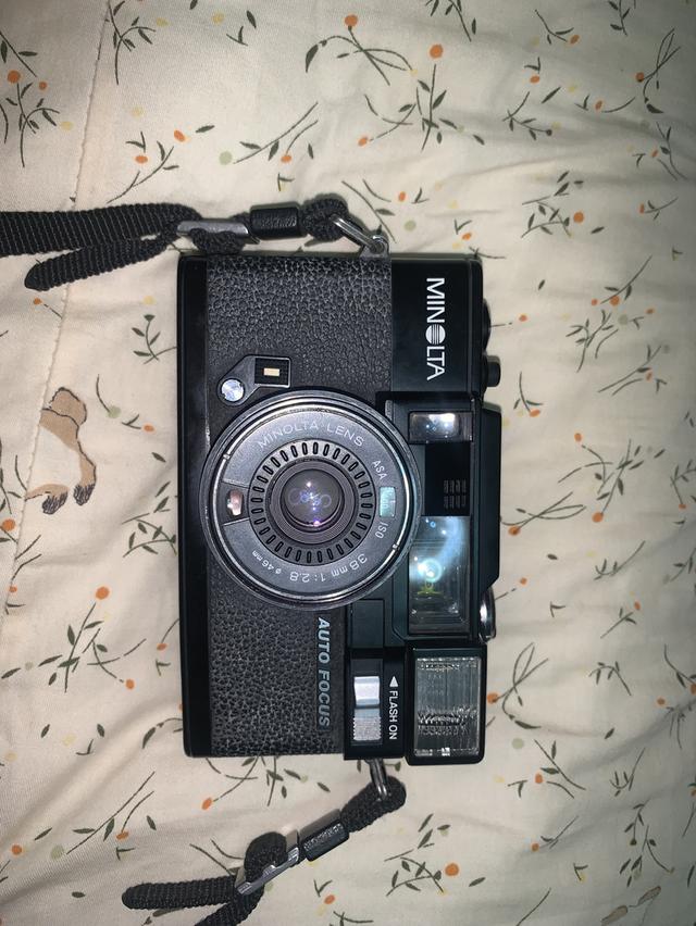 📸 ขาย Minolta Hi-Matic AF-D (มี Date Back)  กล้องฟิล์มออโต้โฟกัส ใช้ง่าย มือใหม่ใช้ได้เลย รุ่นนี้มีระบบปั๊มวันที่ (Date) ลงบนรูปได้  เลนส์ 38mm f/2.8 รูปที่ 2