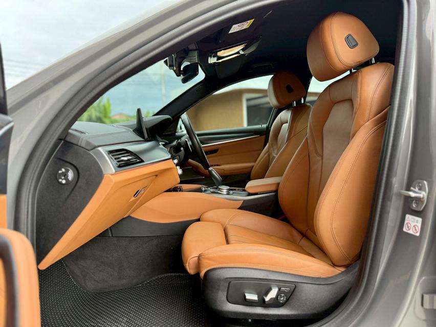 BMW SERIES 5 520d M SPORT 2021  12