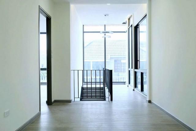 ขายบ้านเดี่ยว 2 ชั้น 42 ตร.ว. ซอยสุขุมวิท 60-1 พร้อมสระว่ายน้ำ ใกล้ BTS บางจาก 5