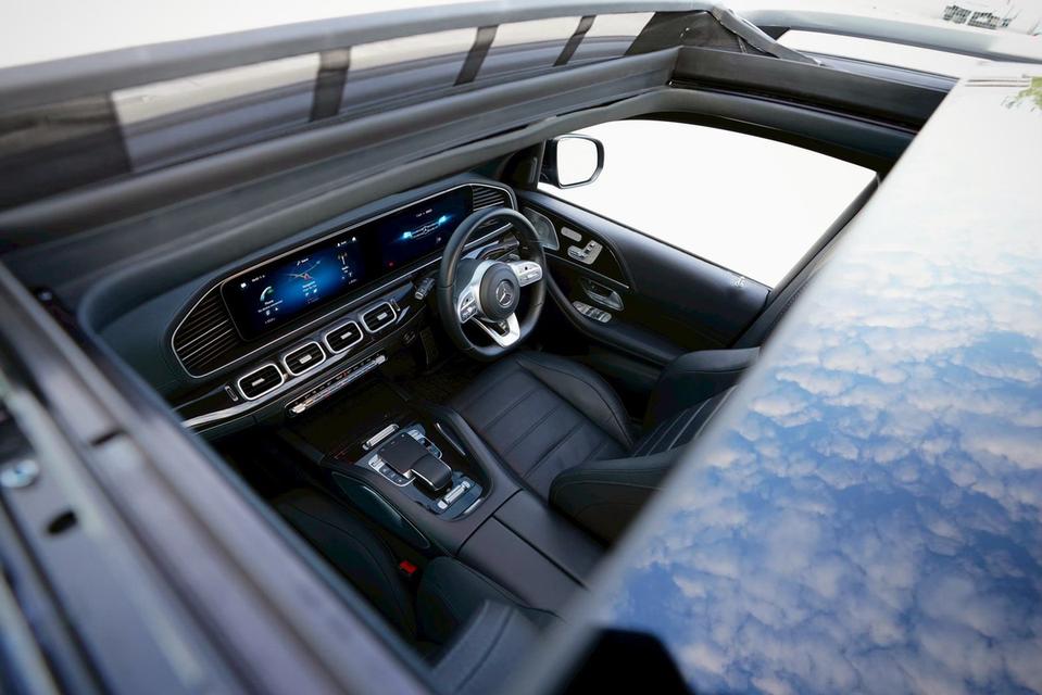 Benz GLS350d AMG Premium 4Matic ปี 2021 สีดำ รถบ้านเจ้าของเดียว เซอร์วิสศูนย์ตรงทุกระยะ รูปที่ 19