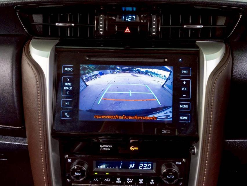 Toyota Fortuner 2.4V 2WD  ปี จด 2017 15