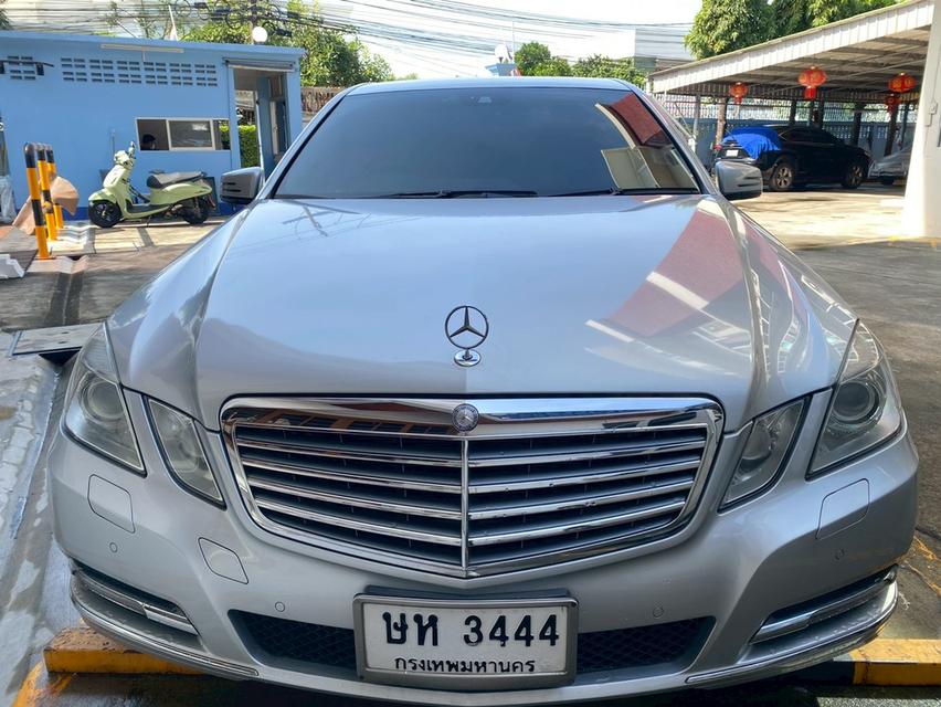 รถยนต์ Mercedes Benz รุ่น E 200 CGI BE ปี 2011 สีเทา 17