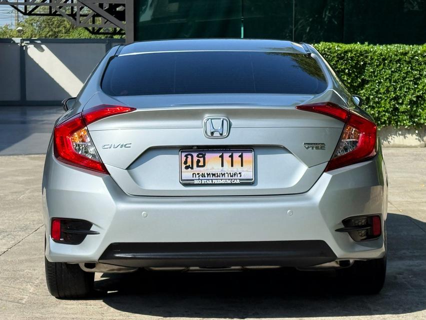 2018 HONDA CIVIC FC 1.5 TURBO รถมือเดียวออกป้ายแดง รถวิ่งน้อย เข้าศูนย์ทุกระยะ รถไม่เคยมีอุบัติเหตุครับ รูปที่ 9