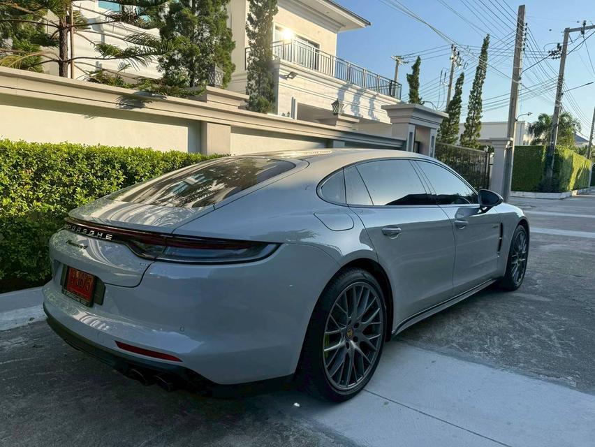 PANAMERA 4E- Hybrid EXECUTIVE 5