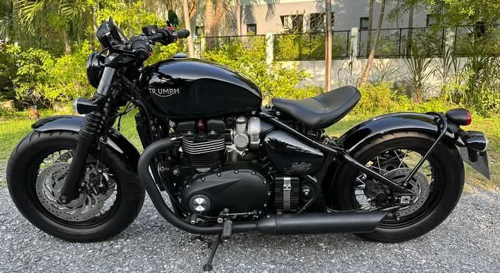 มอเตอร์ไซค์Triumph Bonneville Bobber 3