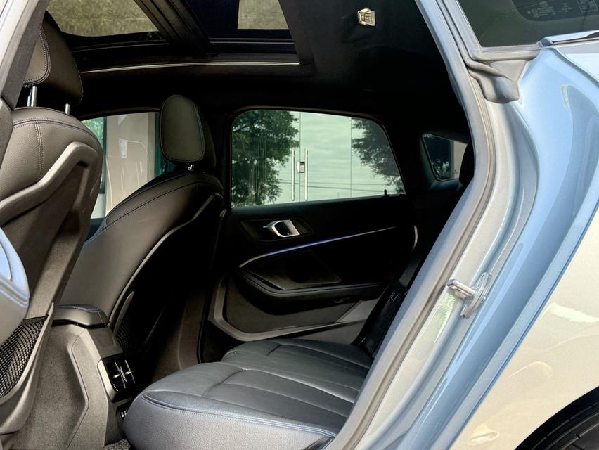 2022 BMW 220I MSPORT รถมือเดียวออกป้ายแดง รถวิ่งน้อยเพียง 50,000 กม ไม่เคยมีอุบัติเหตุ รถเข้าศูนย์ทุกระยะครับ 14