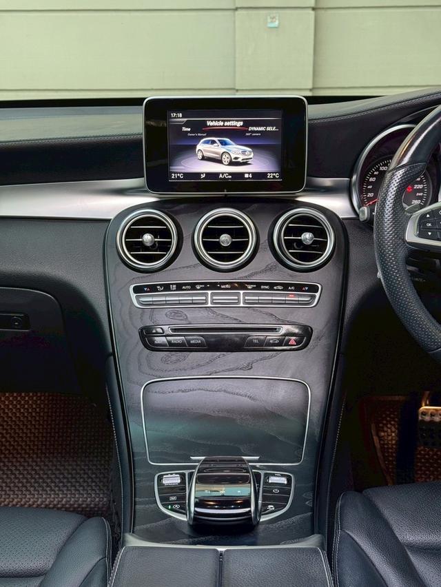 รหัสรถ AVA4828 🏆 Benz GLC250d AMG Dynamic 4matic ปี 2019 Top สุด Facelift รูปที่ 8