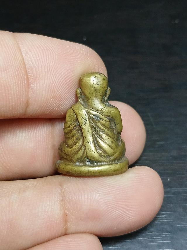 หลวงพ่อเงิน วัดบางคลาน 2