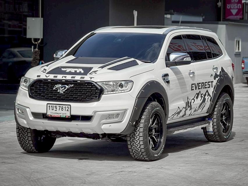FORD EVEREST 3.2 TITANIUM+ 4WD ปี2017 ออพชั่นจัดเต็ม ขับนิ่ม