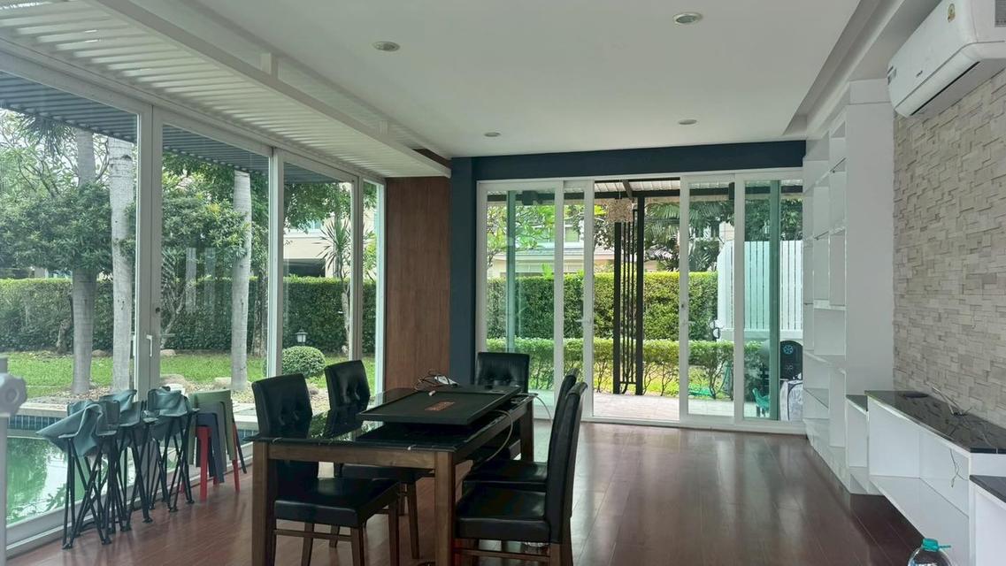 House for rent or sale with private pool at Rama 9 5
