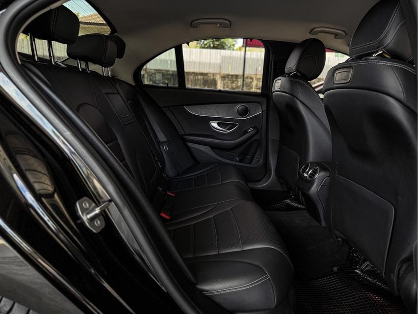2019 BENZ C-CLASS, C300e AVANTGARDE 10