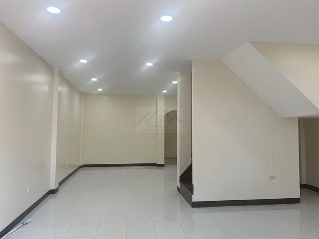 ให้เช่าทาวน์โฮม 3 ชั้น หลังใหญ่ 3 ห้องนอน ซอยสุขุมวิท 48 ใกล้ BTS พระโขนง อ่อนนุช และทางด่วน 2