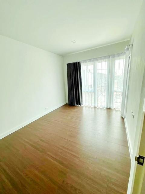 ทาวน์โฮม 3 ชั้น สะพานปทุม2 ศรีสมาน-ติวานนท์ ให้เช่า ฟังก์ชัน 3นอน 3น้ำ ใกล้ 19 ตร.ว. โรบินสัน ศรีสมาน 1 กม.ใกล้อิมแพ็ค เ 5