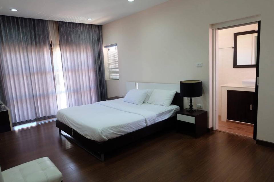 For rent pool villa European home place 17