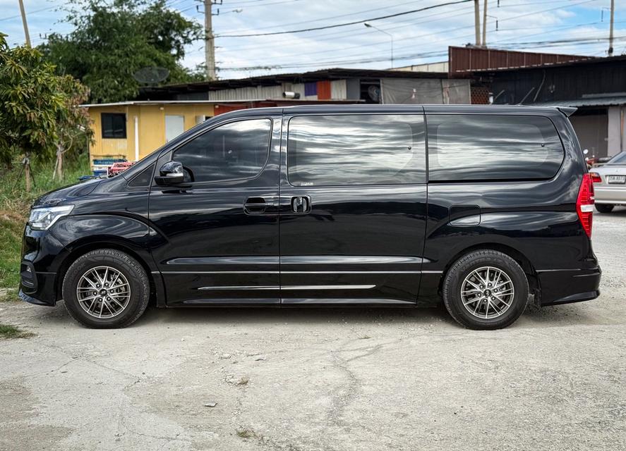 Hyundai H1 2.4Elite ปี24