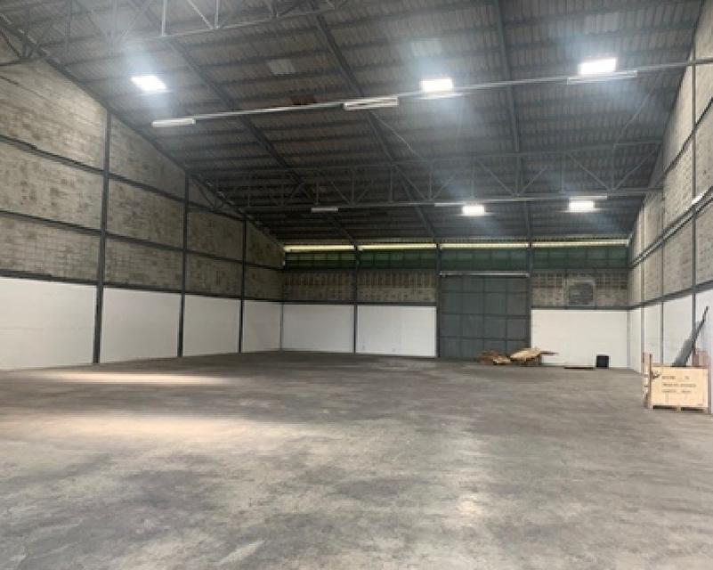 ให้เช่าโกดังพร้อมสำนักงาน พื้นที่ 800 ตารางเมตร ริมถนนบางนา-ตราด ขาออก บางนา กม.11.5 6