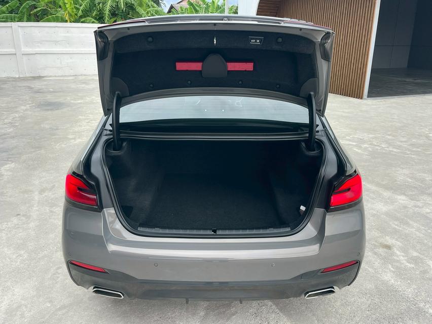 ขาย BMW 520d Msport ปี21 17