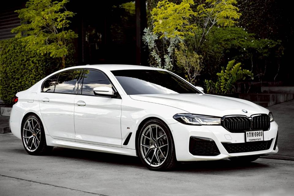 รหัสรถ PR6969 BMW 520d ดีเซล  M-Sport Package (Model G30 LCI)