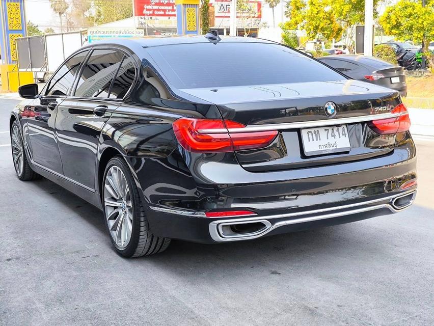 รหัสรถ KPV7414 2017 BMW 740li Limousine สีดำ 19
