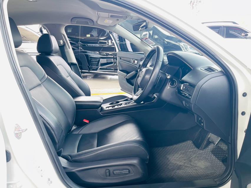 Honda Civic e:HEV EL+ ปี 23จด24 ไมล์5หมื่นโลแท้ รูปที่ 13