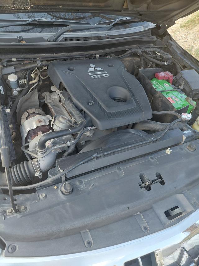 Triton 4WD 4 ปรตู เครื่อง 2.4 ปี2015 รูปที่ 7