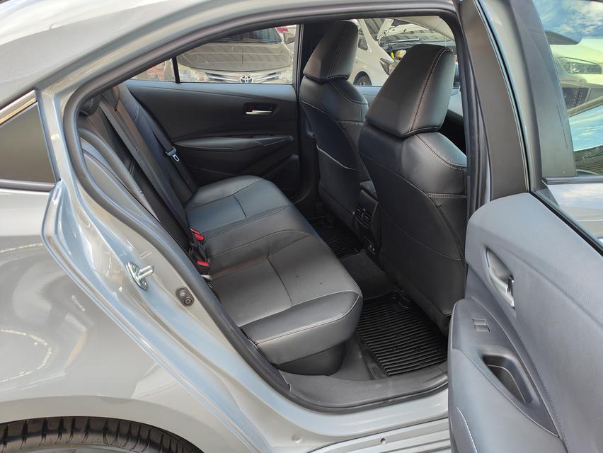 Toyota Corolla Altis 1.8 Hev Premium AT รถทดลองขับ 10