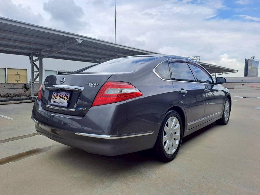 Nissan Teana 2.5 XV รุ่นท็อปสุด ปี 2011 หลังคาซันรู๊ฟ สภาพสวยมาก มือเดียวจากป้ายแดง