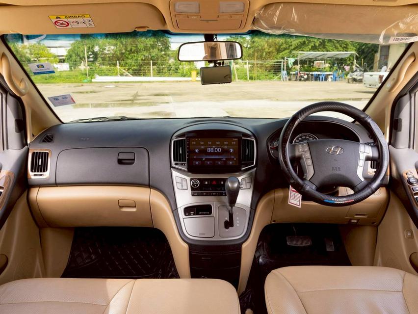 HYUNDAI H1 2.5 Elite 2021  15