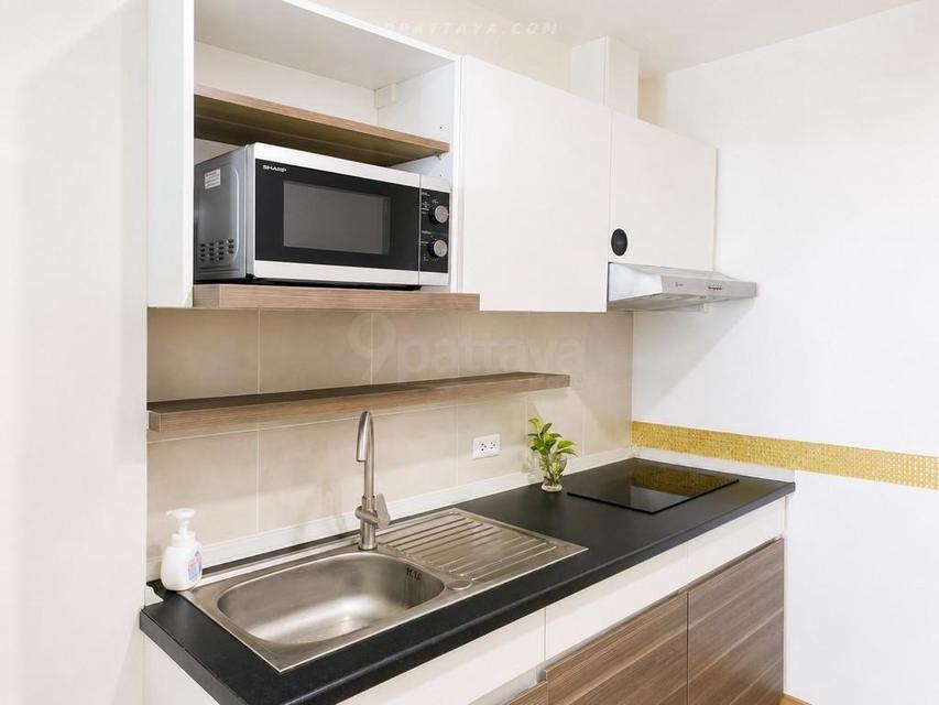 For Rent — Condo at Supalai Mare Pattaya, ThepprasitCondo for yearly rent at Supalai Mare Pattaya. High-floor unit on the 32nd floor, fully furnished 3