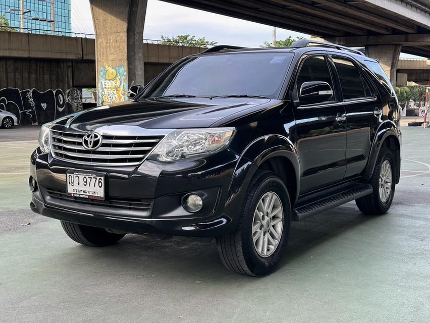 Toyota Fortuner 2.7 V Auto 2WD ปี 2011   2