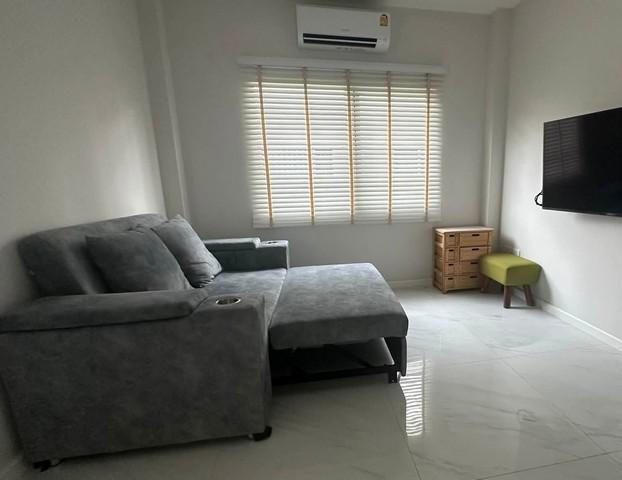 บ้านเดี่ยว 4 ห้องนอน 3 ห้องน้ำ ลัดดารมย์ จตุโชติ 15 ติดส่วนกลางและคลับเฮ้าส์ขนาดใหญ่ พร้อมอยู่ 5