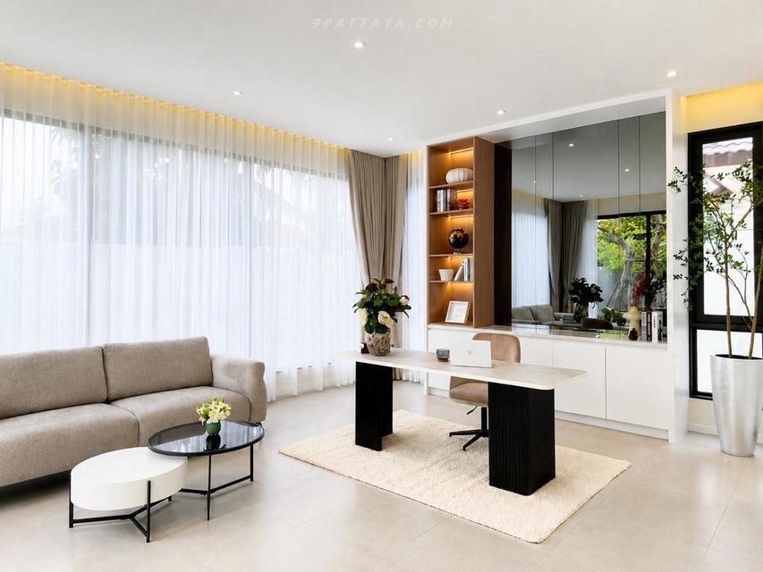 For Sale — Ultra Luxury Pool Villa near Mabprachan Lake, Pattaya• Land size: 408 sq.wah• Usable area: over 1,200 sq.m.• 5 luxury bedrooms• 10 bathroom รูปที่ 19