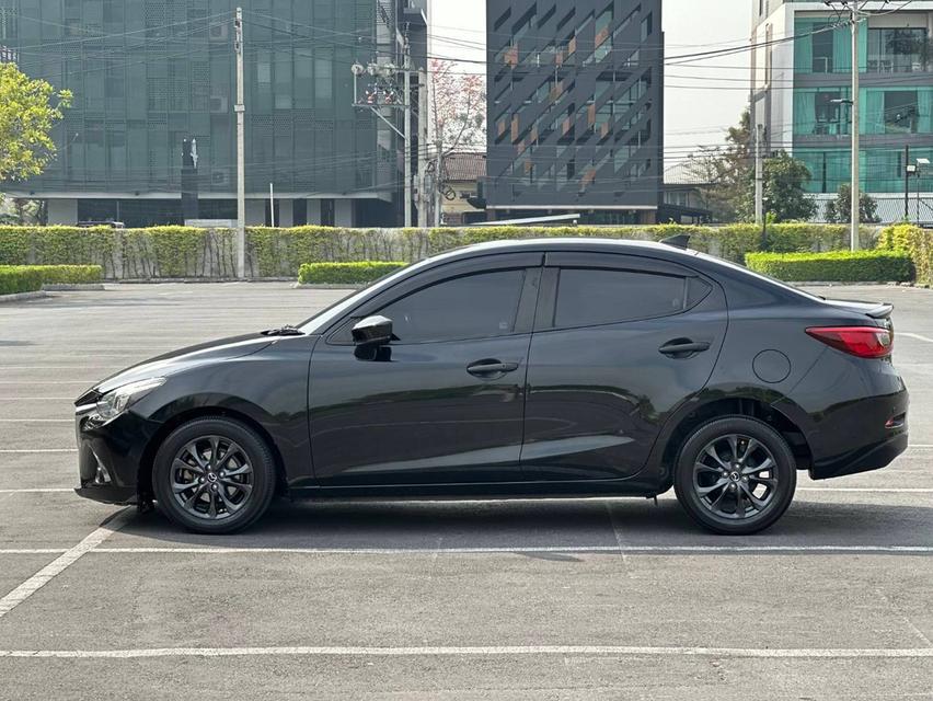 Mazda2 Skyactive 1.3 Sport High connect เกียร์ Auto สีดำ ปี2019 7