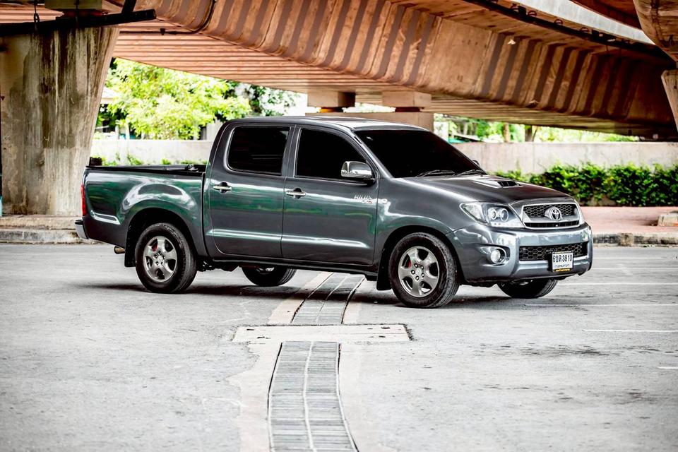 Toyota Vigo Double Cab 4 ประตู 2.5E ดีเซล ปี 2010 สีเทา