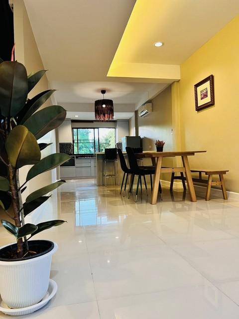 ขาย ให้เช่า บ้านเดี่ยว 2 ชั้น หมู่บ้านมณียา สไตล์รีสอร์ท อยู่เลียบทางด่วนรามอินทรา อยู่บนถนนประดิษฐ์มนูธรรม ฝั่งตรงข้ามเยอรมันตะวันแดง 11