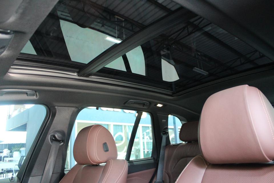 รหัสรถ JRS8875 📌BMW X5 xDrive30d ปี 2019 ตัว CBU 15