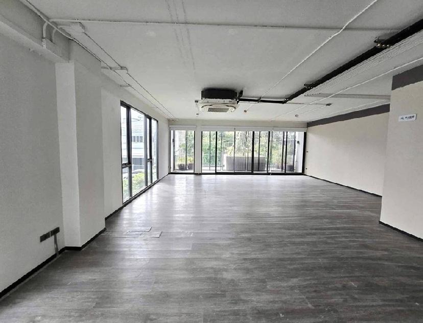 ให้เช่า โฮมออฟฟิศ / Home Office 5 ชั้น / ทำเล พระราม 9 / โครงการ ดิ เอเลเมนท์ พระราม 9 5