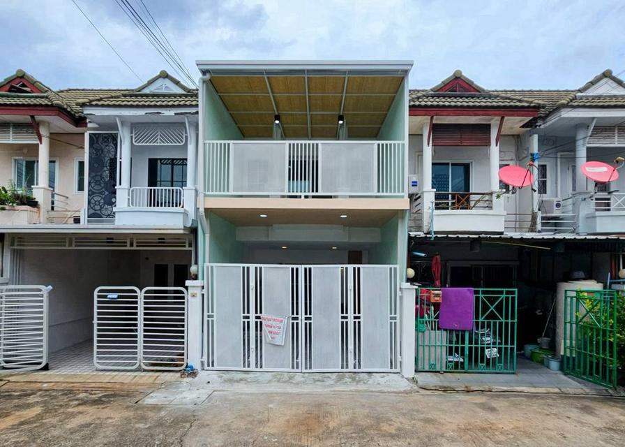 หมู่บ้านดิเอมเมอรัลด์พาร์ค2 ทำเลชัยพฤกษ์ ราชพฤกษ์ ทาวน์เฮ้าส์ 2 ชั้น  ตกแต่งใหม่พร้อมอยู่ 18