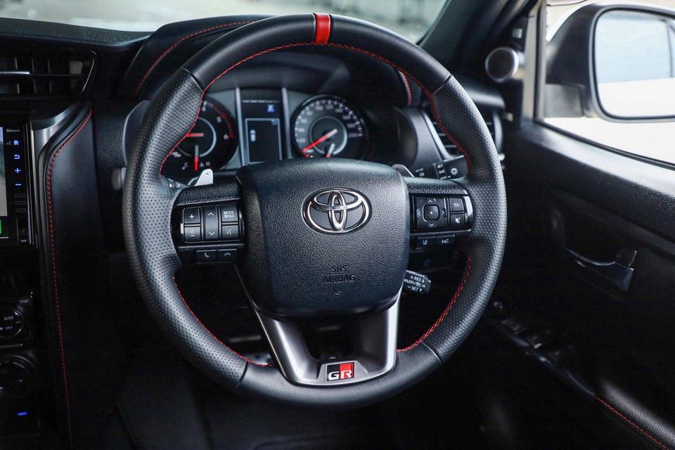 TOYOTA FORTUNER 2.8 GR SPORT BLACK TOP 4WD 2023Fortuner GR Sport ตัวท็อปสุด Black Top ขับ 4 แท้ ทรงสปอร์ต รูปที่ 11