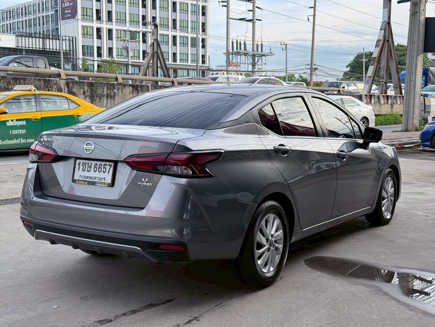Nissan  6