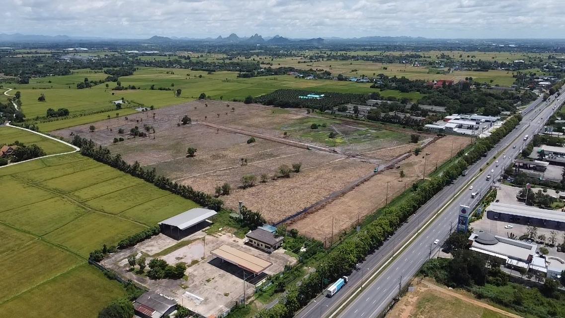 ขายด่วนที่ดินเขาย้อย จ.เพชรบุรี หน้ากว้าง 360 เมตร รวม 115 ไร่เศษ ติดถนนเพชรเกษม ขาเข้ากรุงเทพ 2