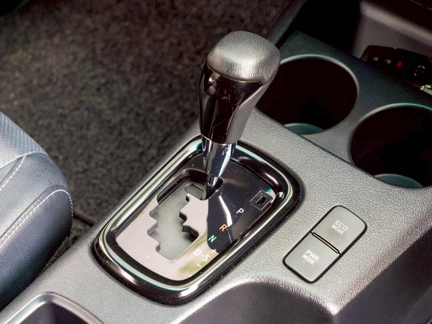 Toyota Revo Rocco 2.8 2WD ปี 2019  12