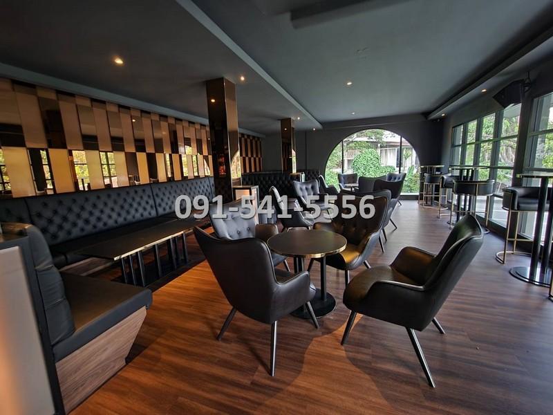 ขายกิจการร้านอาหาร ซอยสุขุมวิท47 พร้อมเฟอร์นิเจอร์ครบครัน ตกแต่งโทนสีดำ ขาว น้ำตาล พื้นที่ใช้สอยรวมทั้งหมด 900 ตารางเมตร 3
