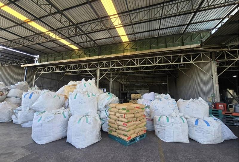 #ขายโรงงานรีไซเคิลพลาสติก นิคมพัฒนา ระยอง เนื้อที่ 8 ไร่ ผังม่วง โกดัง 4 ไร่/ห้องพักพนักงาน 50 ห้อง ไฟฟ้า 1250 KVA 7