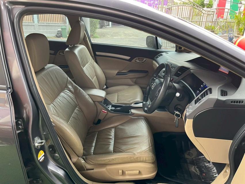 Honda Civic 1.8 E i-VTEC ปี 2013