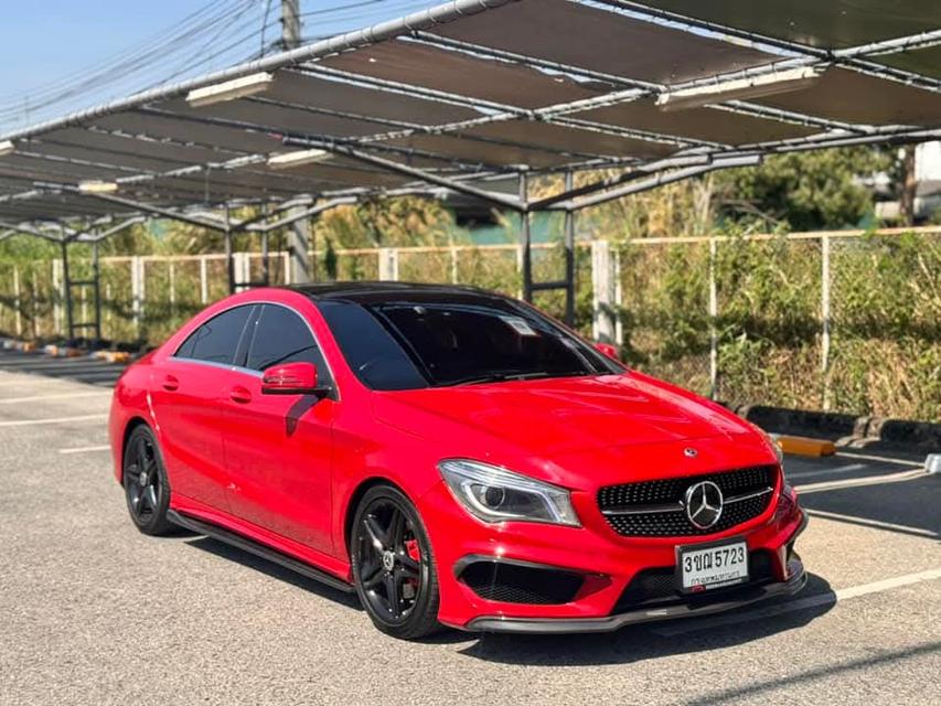 Mercedes Benz CLA 250 amg 2