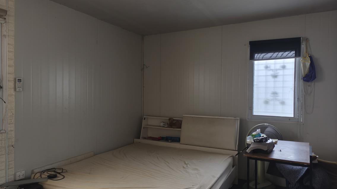 ด่วน....ถูก และ ดี รามอินทรา34 -ติดทางด่วน ขายที่ดิน42 ตรว แถมบ้าน !!!2 ชั้น 3น. 3 น 3 แอร์ 3จอดรถ /2.99 ลบ. 1