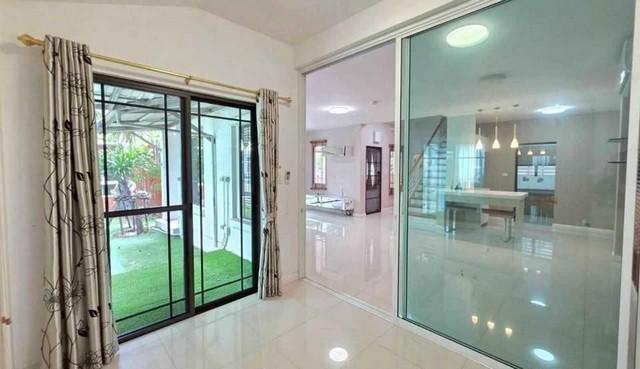 P557 ให้เช่า ขาย บ้านเดี่ยว 2 ชั้น โครงการ มัณฑนา เลค วัชรพล Mantana Lake Watcharapol หน้าบ้านหันทางทิศใต้ รับลม ตัวบ้านอยู่โซนทะเลสาบ (Charming Zone) 6