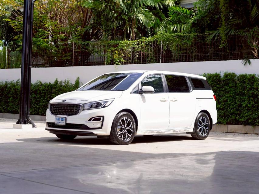 Kia Carnival 2.2 LX ปีจด 2021 ♨️ ประกันเครื่องเกียร์ 3 ปี 30,000 km. ♨️